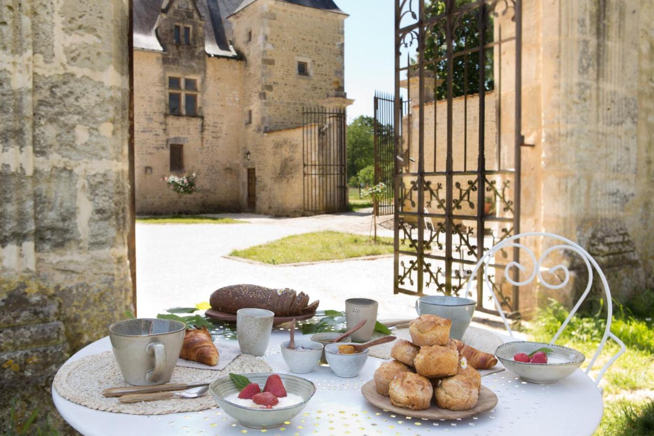 Chateau De Bois Charmant Les Nouillers Kültér fotó