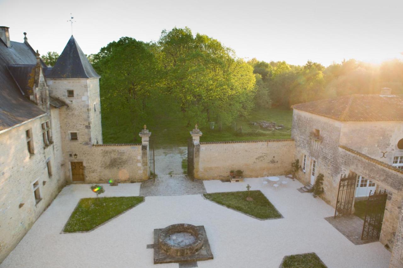 Chateau De Bois Charmant Les Nouillers Kültér fotó